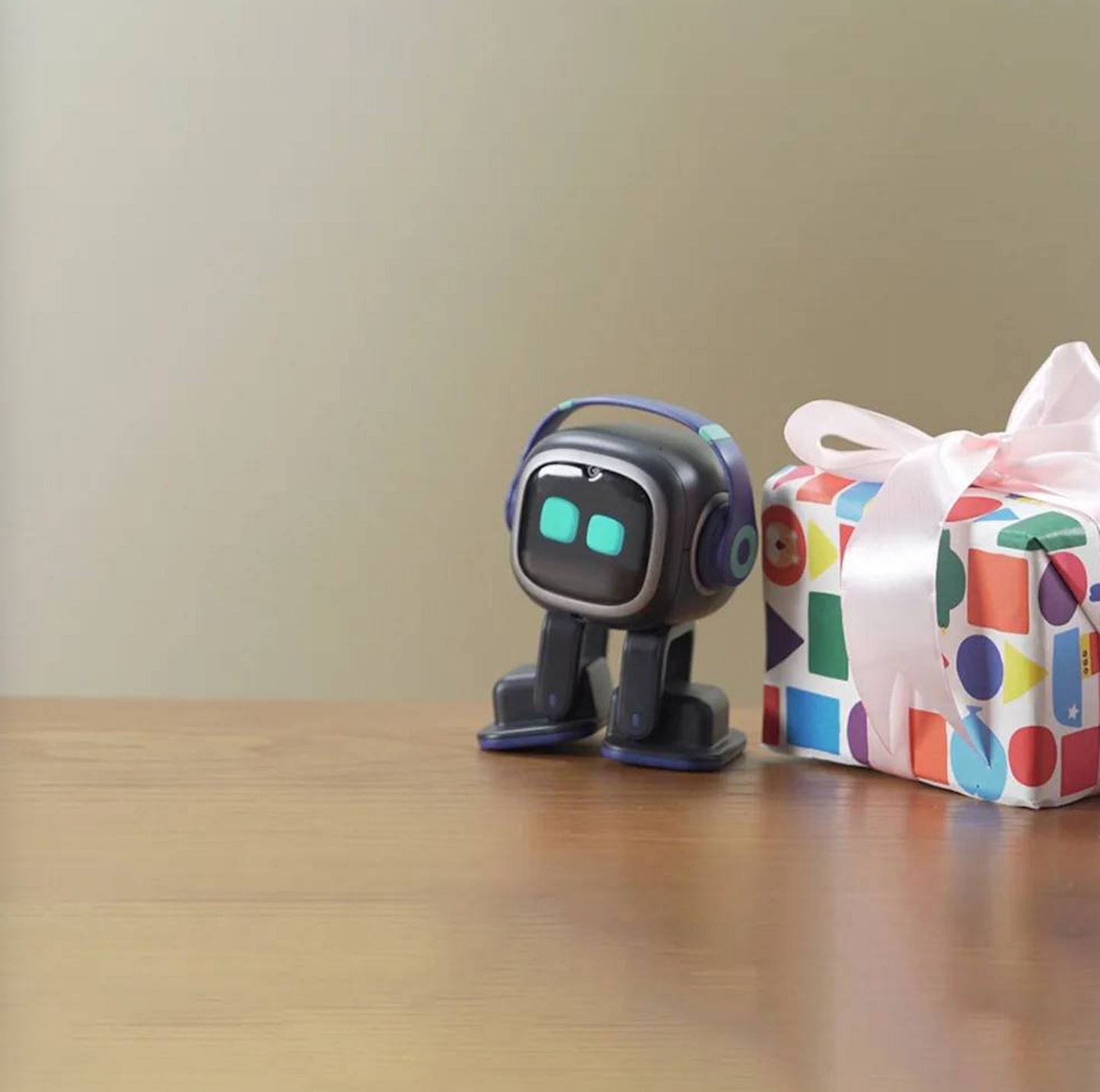 HOMIEBUDDY – Interactive Desktop Toy